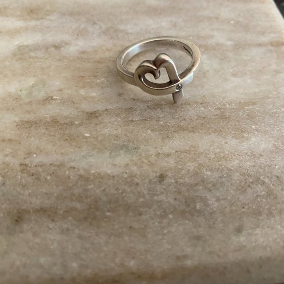 TIFFANY & CO. STERLING SILVER LOVING HEART COCKTAIL RING WITH DIAMOND- SIZE 7 - Picture 5 of 8